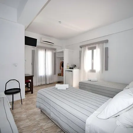 Anessis Aparthotel Fira (Santorini)